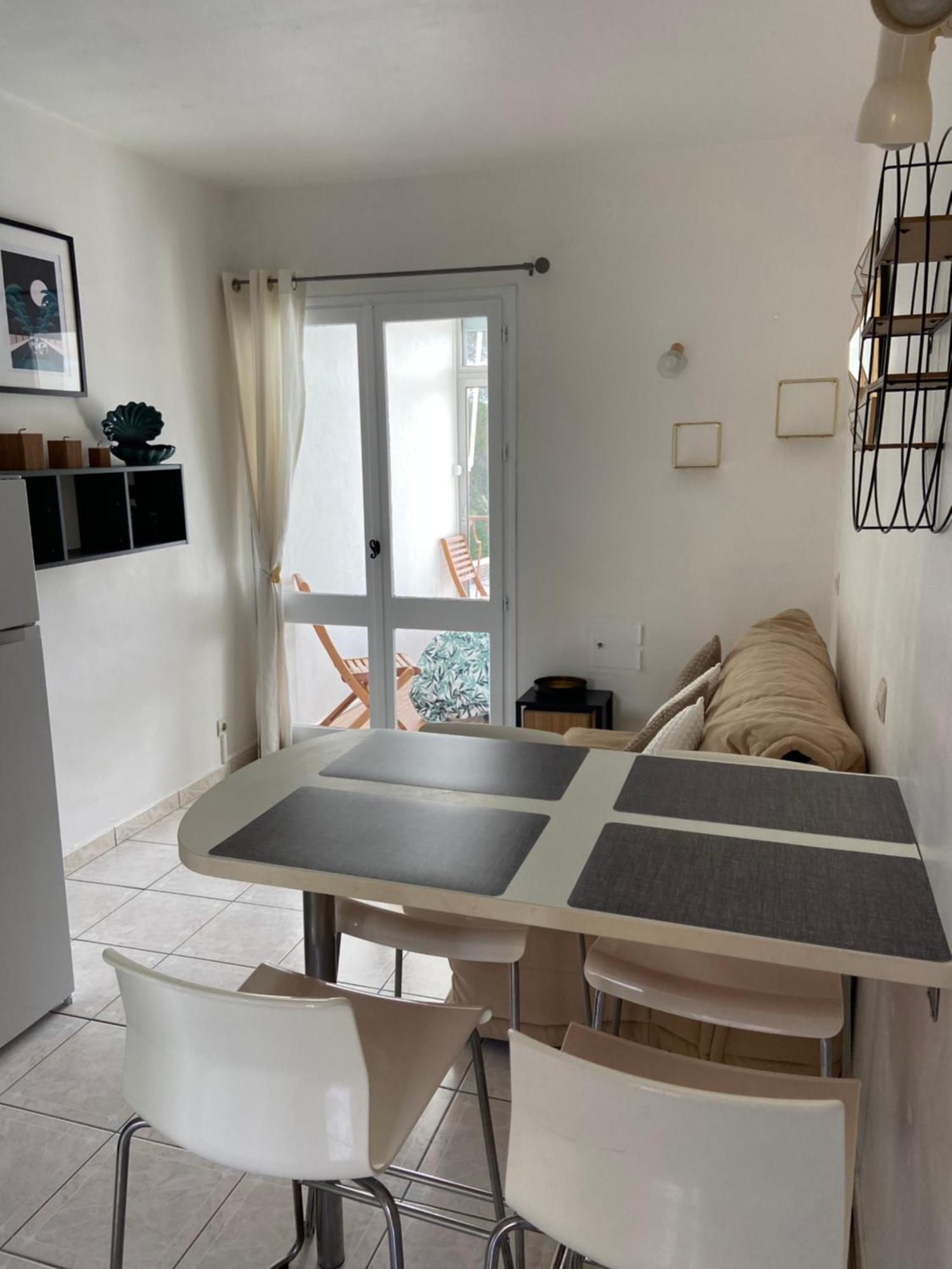 Cotepiscine Apartment Le Lavandou Exterior photo